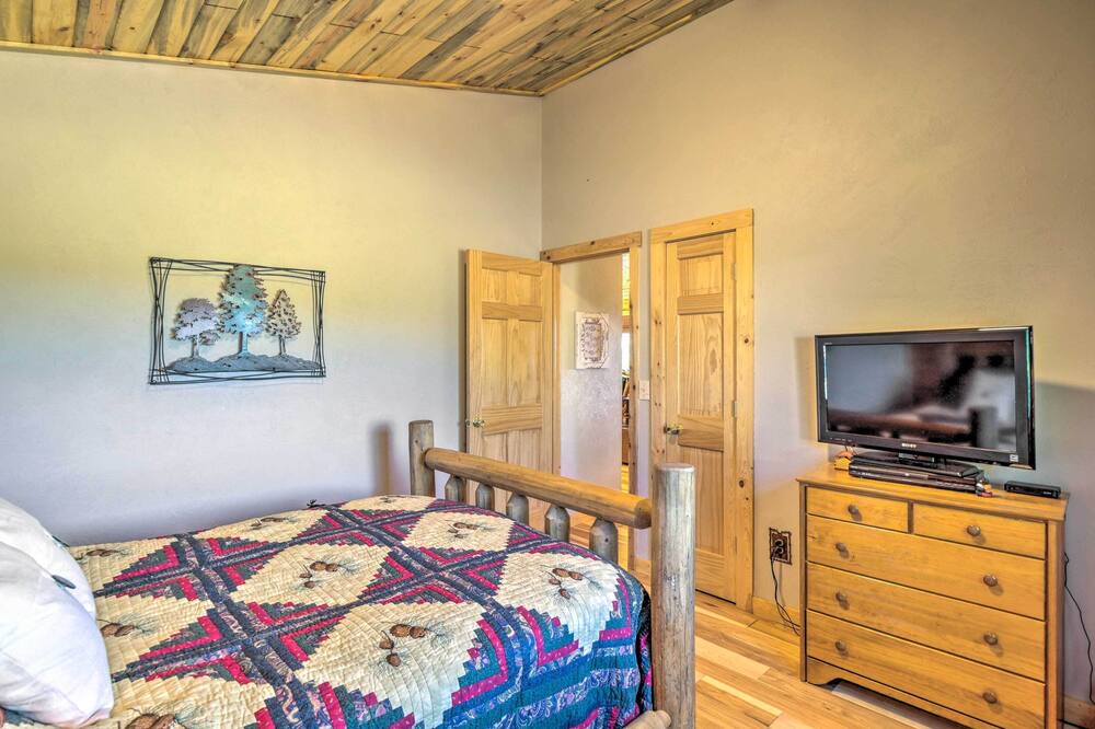 Photo of Bedroom in Indian Mountain