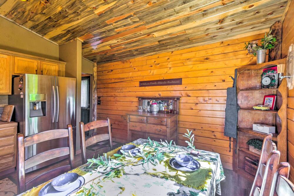 Photo of Kitchen in Indian Mountain