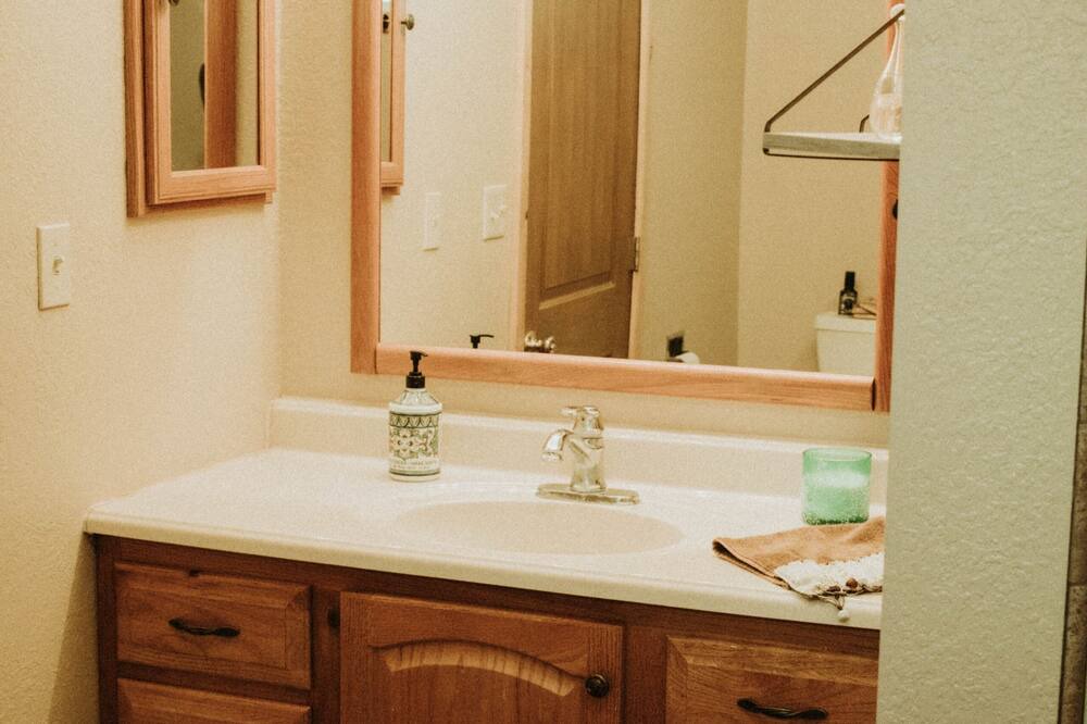 Photo of Bathroom in Meeker