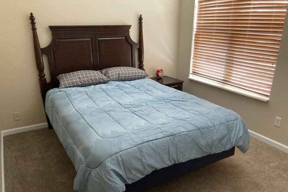 Photo of Bedroom in Security-Widefield