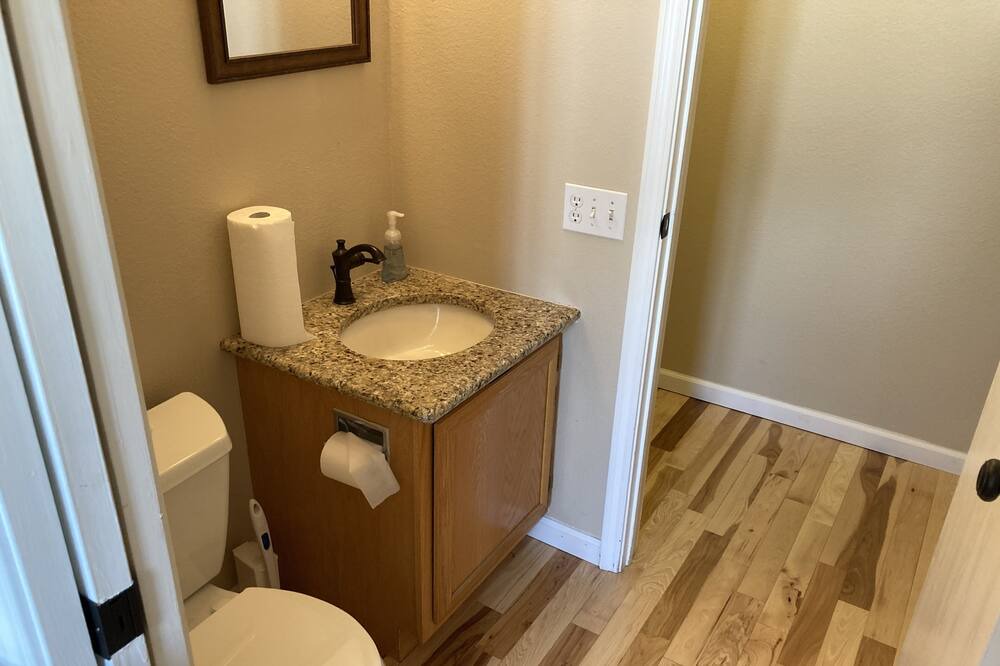 Photo of Bathroom in Security-Widefield