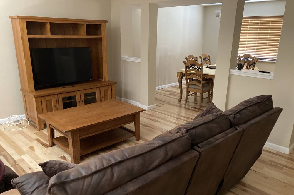 Photo of Livingroom in Security-Widefield