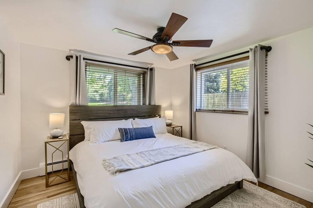 Photo of Bedroom in Applewood West