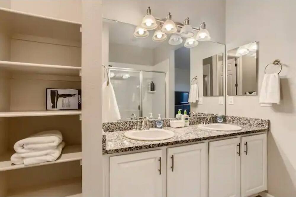 Photo of Bathroom in Frederick