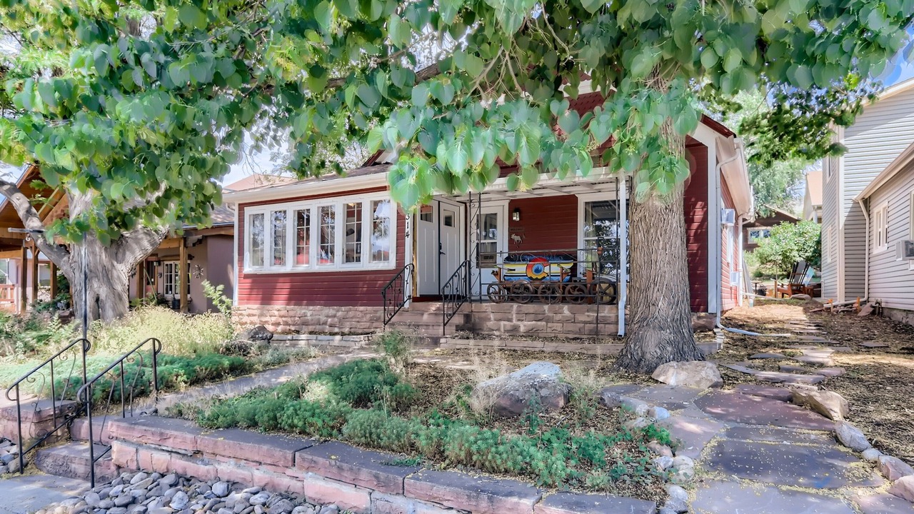 Photo of Outdoor in Lyons