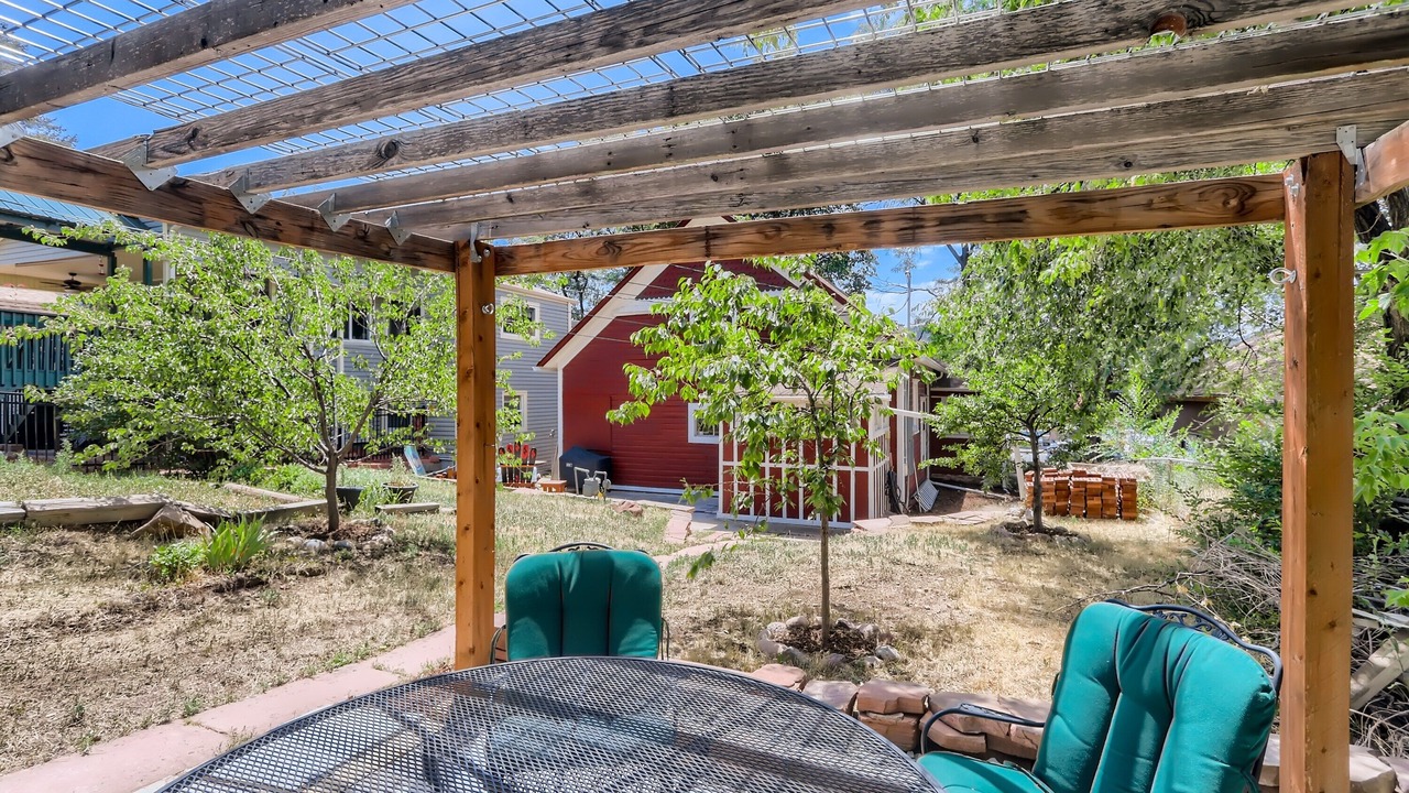 Photo of Outdoor in Lyons