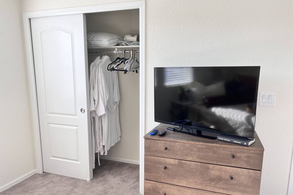 Photo of Bedroom in Commerce City