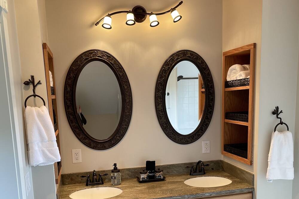 Photo of Bathroom in Jefferson