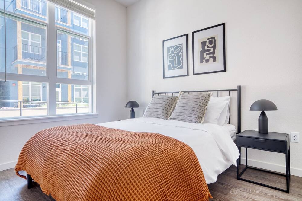 Photo of Bedroom in Five Points