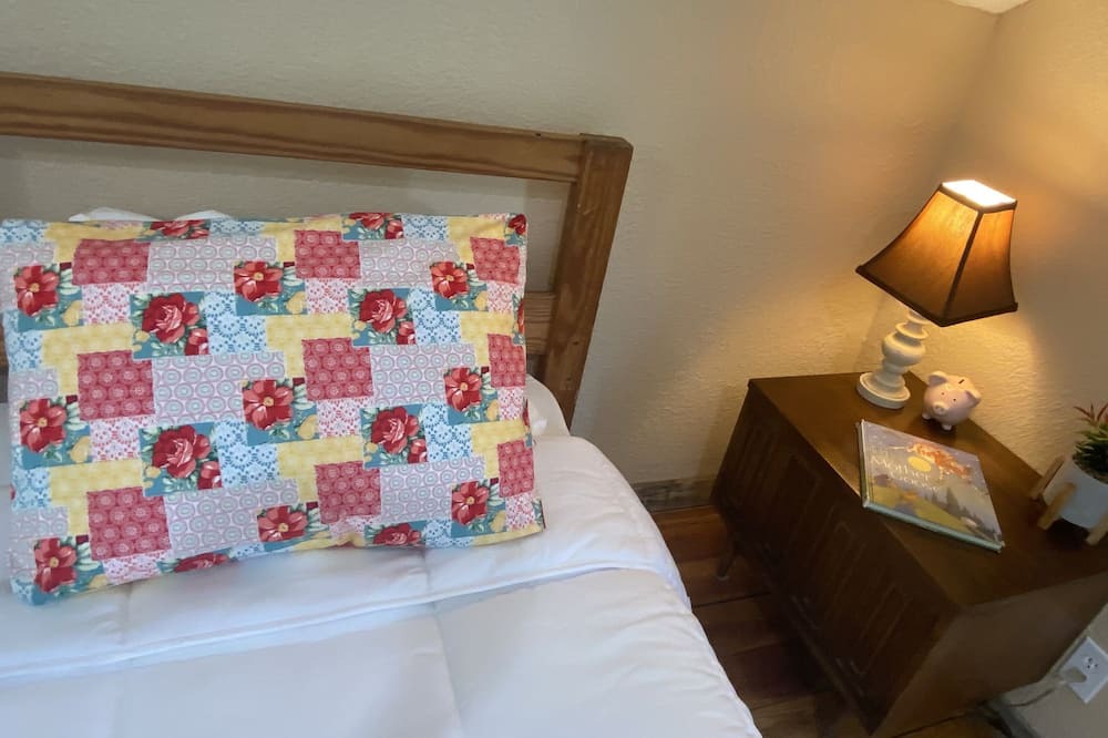 Photo of Bedroom in Larkspur