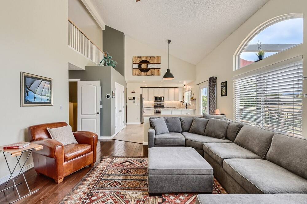 Photo of Livingroom in Westridge