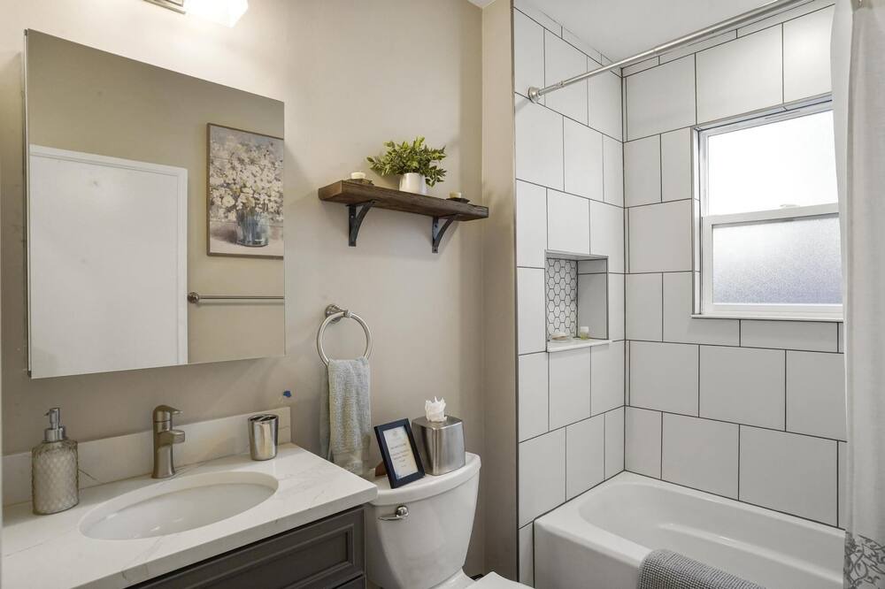Photo of Bathroom in City Park