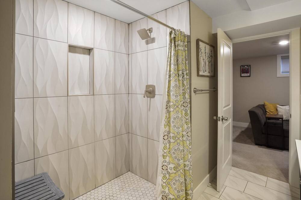Photo of Bathroom in City Park