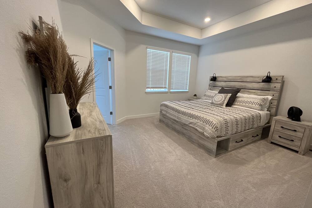 Photo of Bedroom in Lakewood