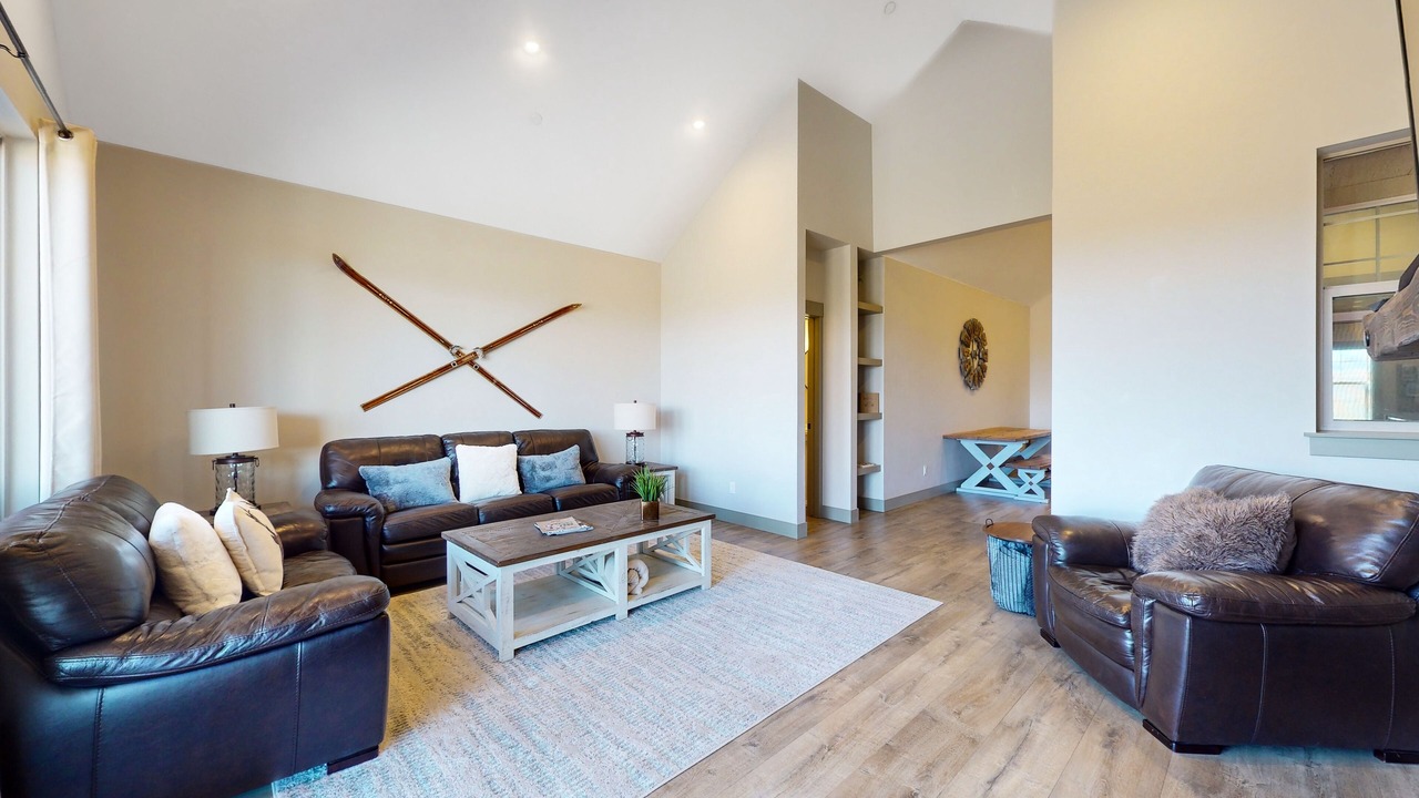 Photo of Livingroom in Grand Elk Ranch