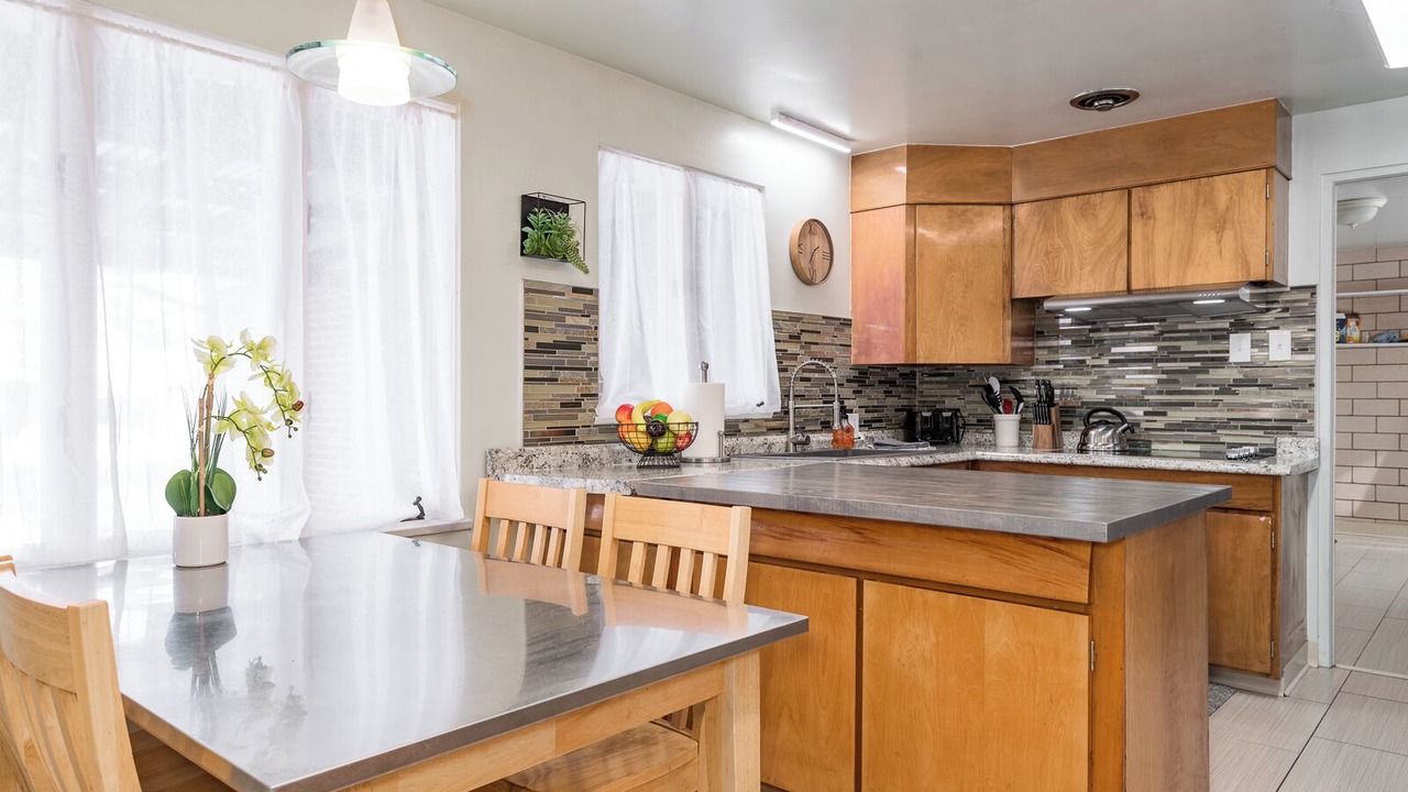 Photo of Kitchen in Barths