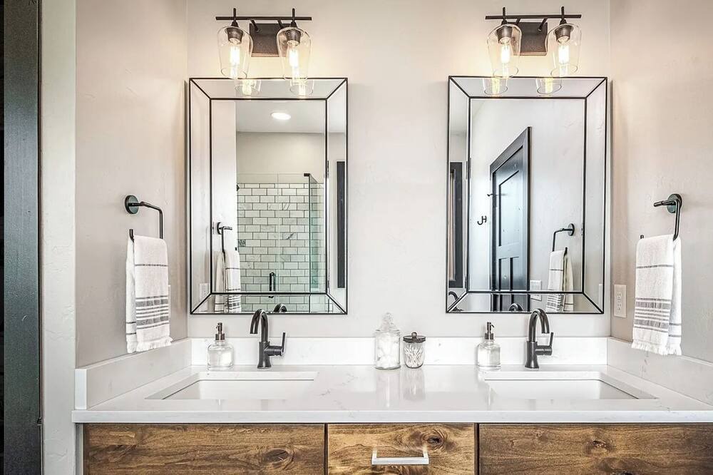Photo of Bathroom in Oak Creek