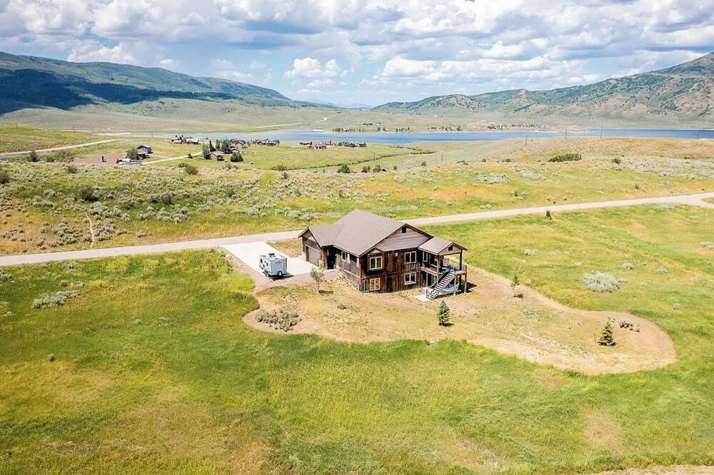 Photo of Outdoor in Oak Creek