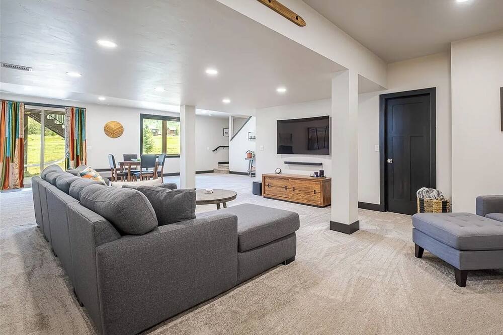 Photo of Livingroom in Oak Creek