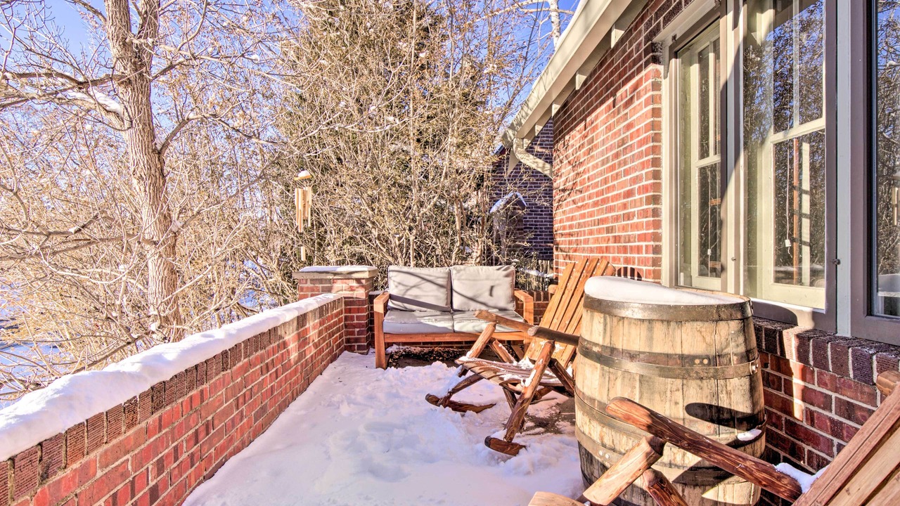 Photo of Outdoor in Hale
