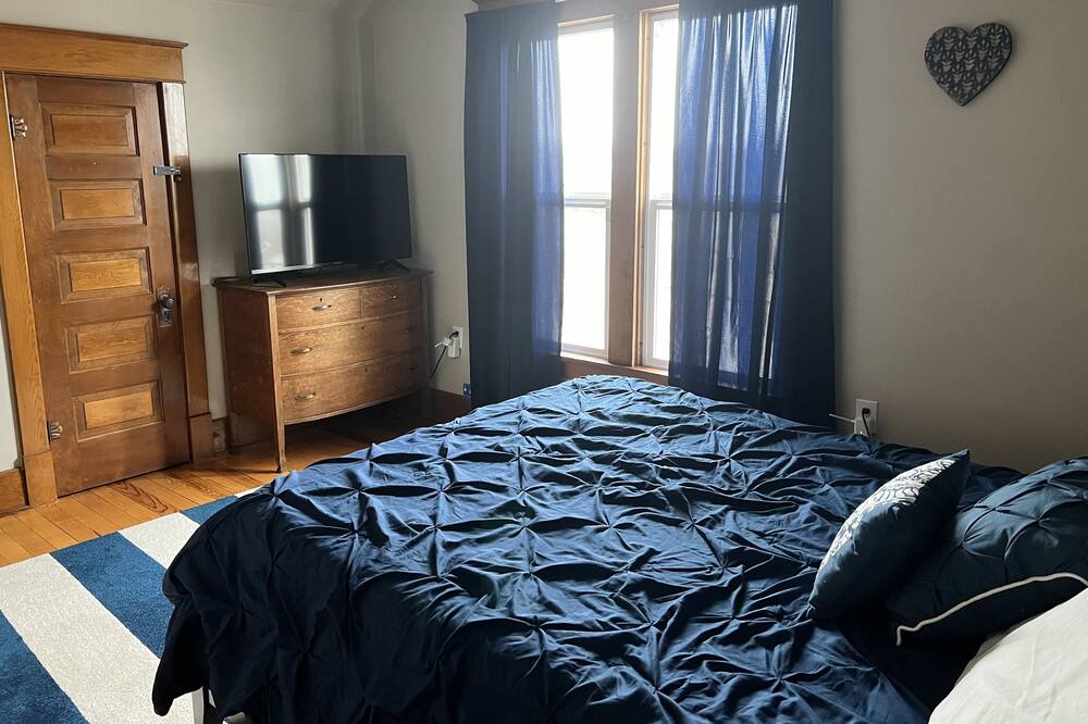 Photo of Bedroom in Orchard City