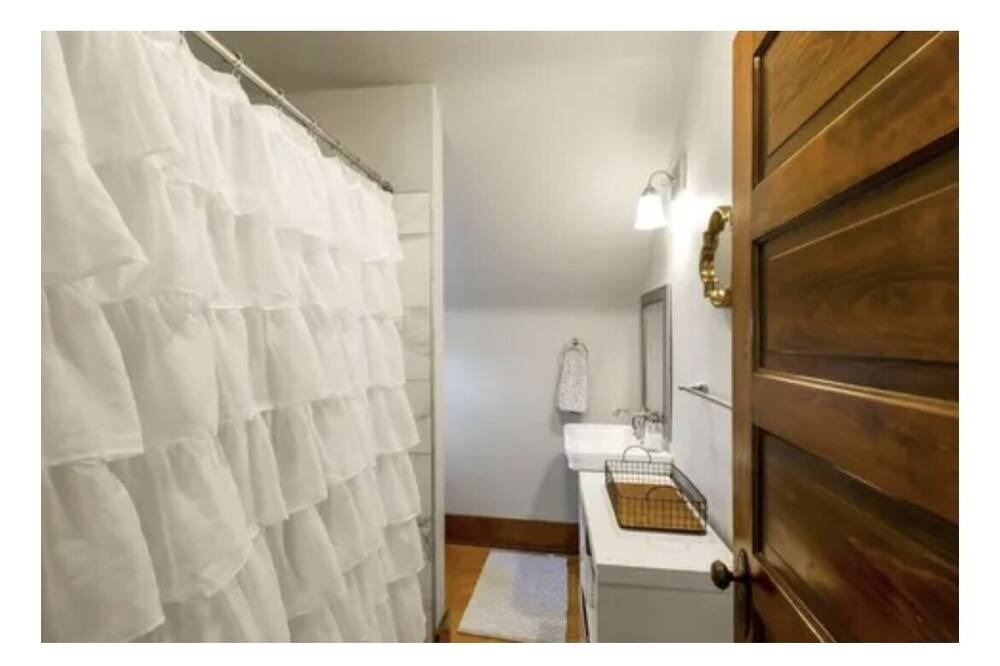 Photo of Bedroom in Orchard City