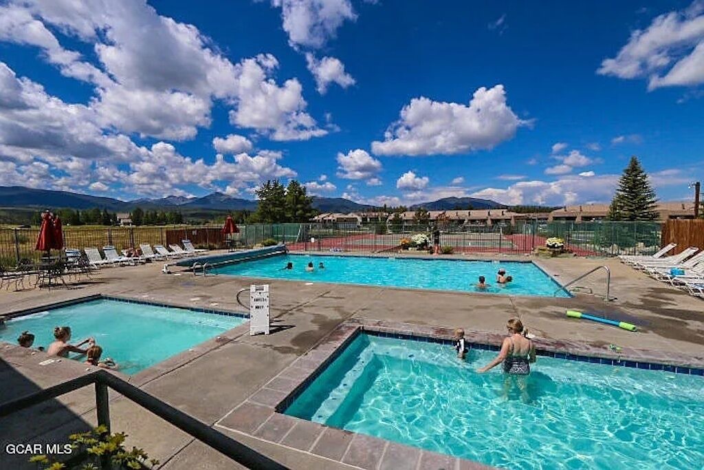 Photo of Outdoor in Rendezvous