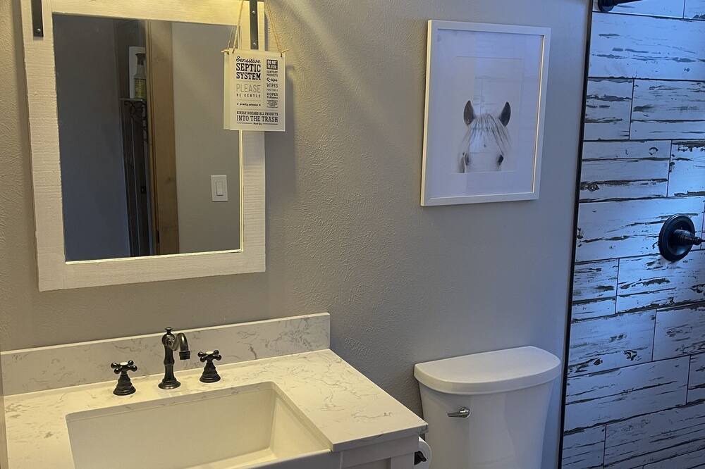 Photo of Bathroom in Pine