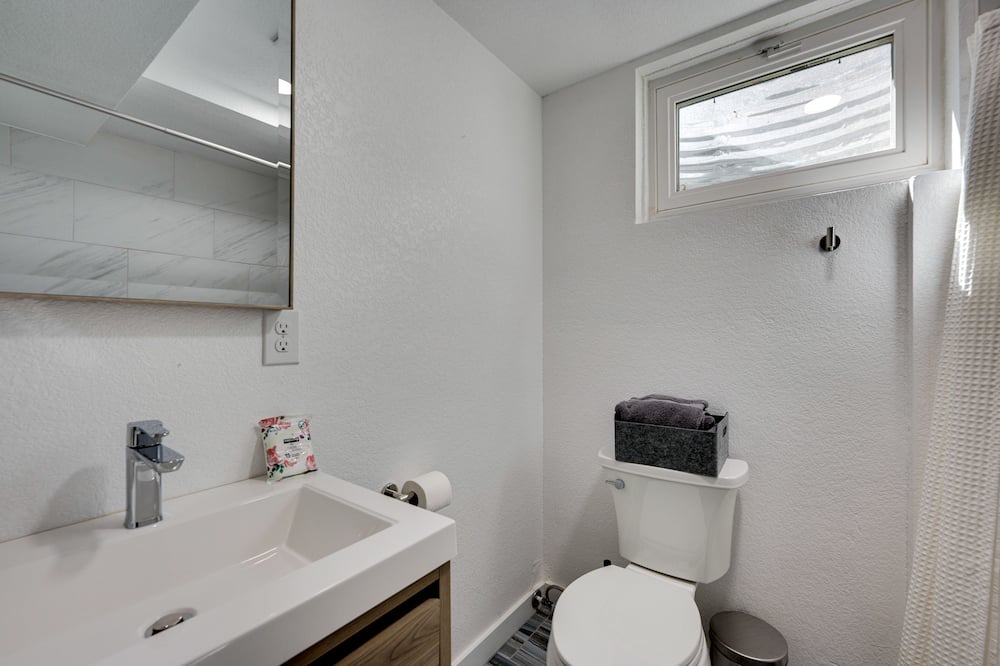 Photo of Bathroom in Alta Vista Area