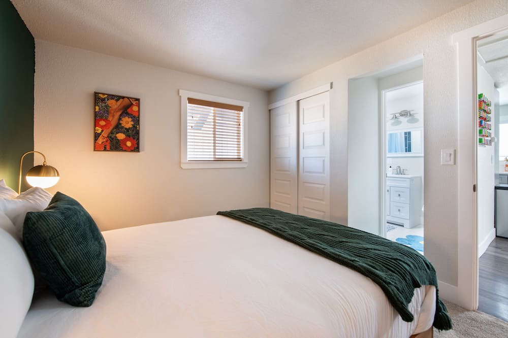 Photo of Bedroom in Berkley