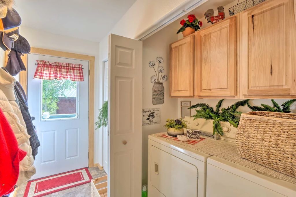 Photo of Kitchen in Indian Mountain