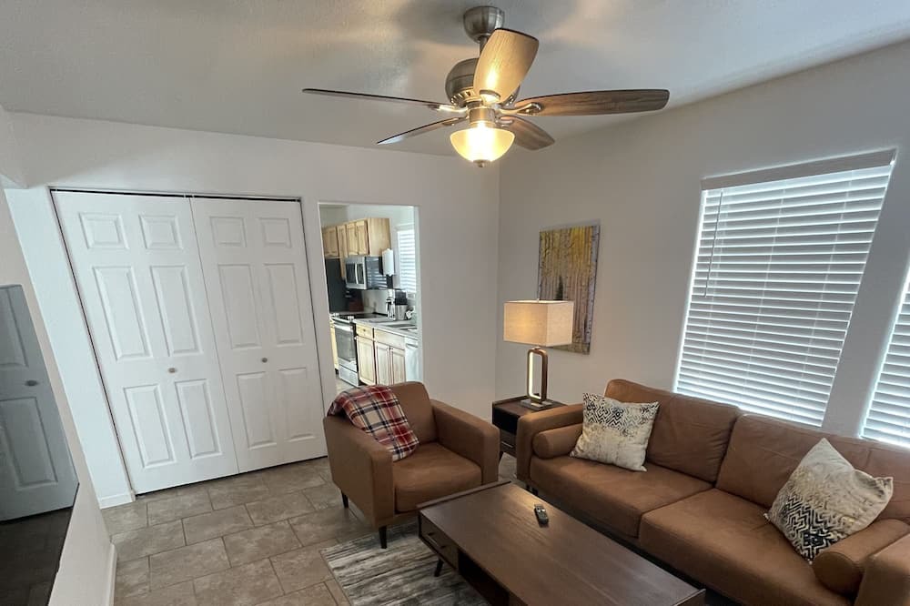 Photo of Livingroom in Meeker