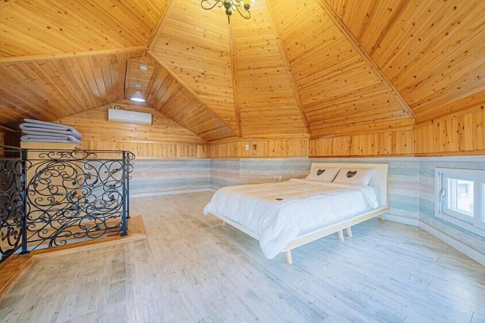 Photo of Bedroom in Kungnong
