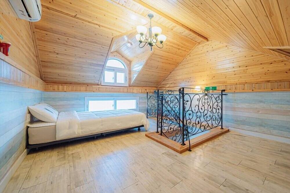 Photo of Bedroom in Kungnong