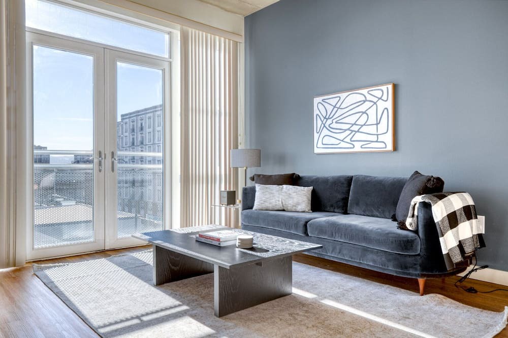 Photo of Livingroom in Ballpark