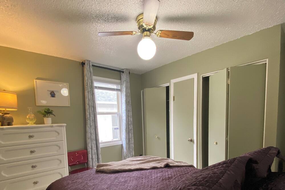Photo of Bedroom in Old North End