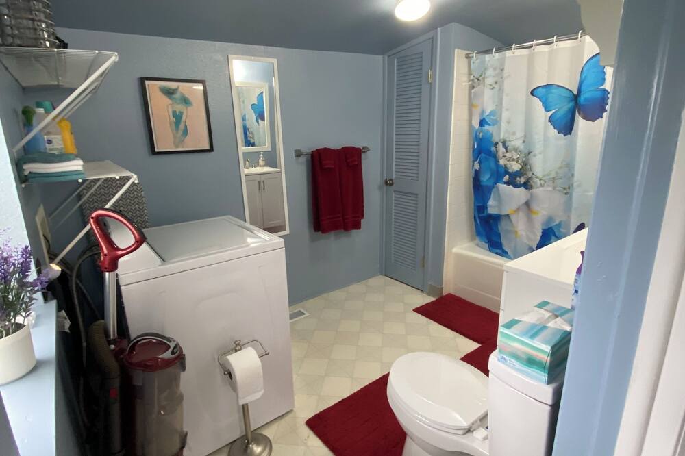Photo of Bathroom in Old North End