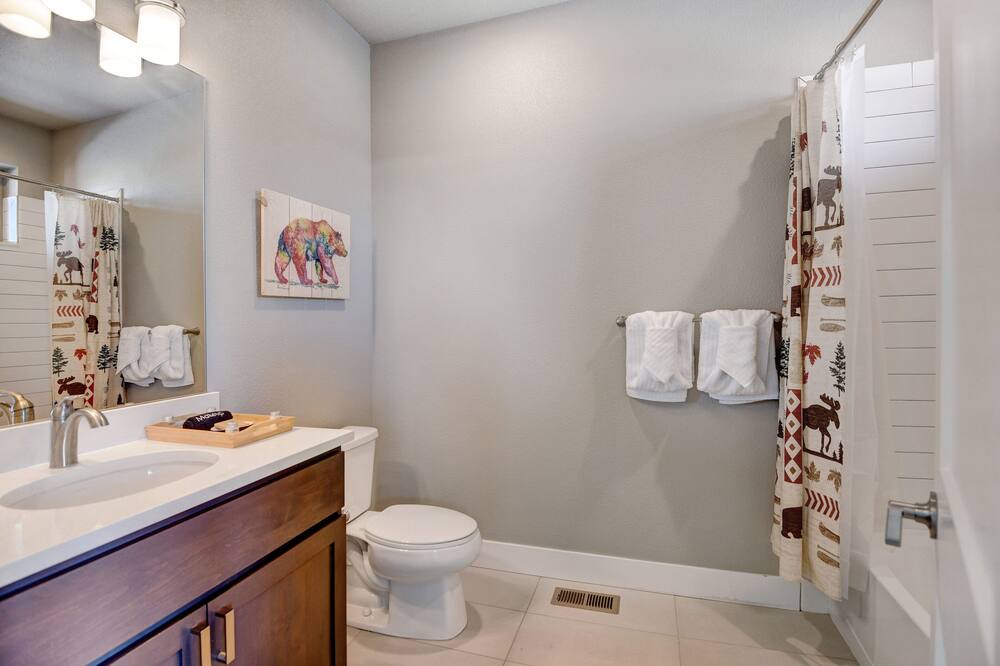 Photo of Bathroom in Rendezvous