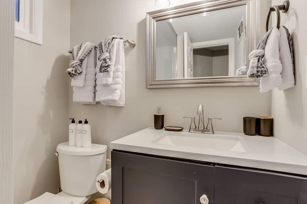 Photo of Bathroom in Northwest Arvada