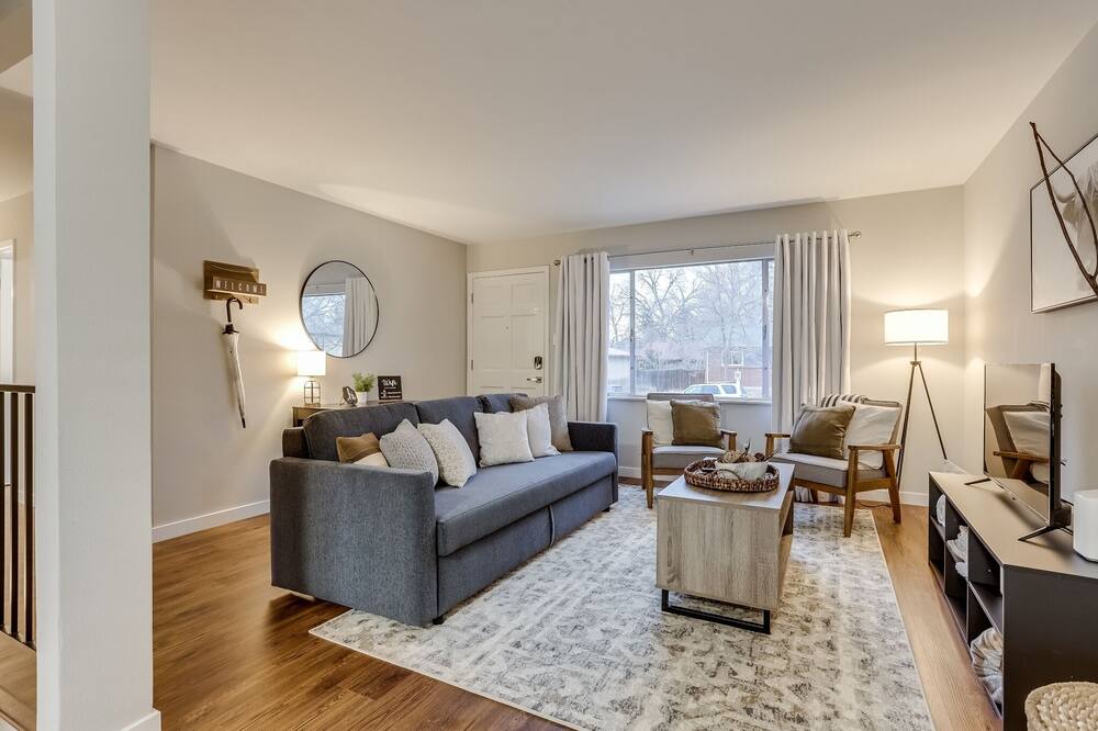 Photo of Livingroom in Northwest Arvada