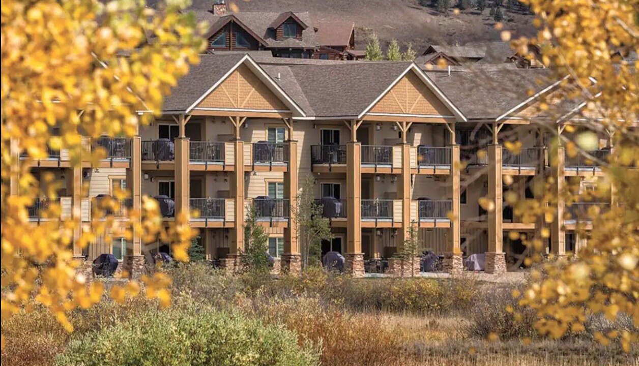 Photo of Buildings in Grand Elk Ranch