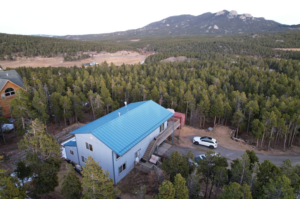 Photo of Outdoor in Black Hawk