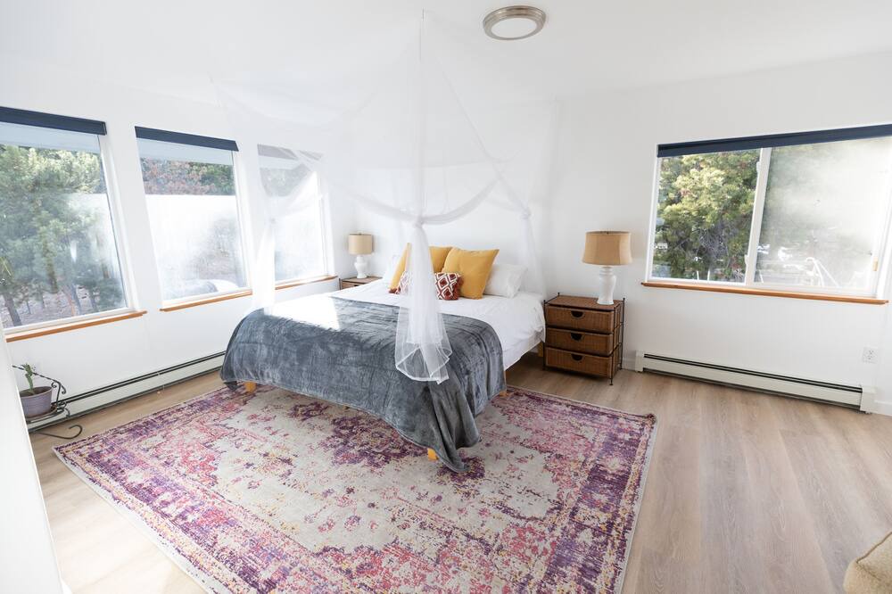 Photo of Bedroom in Black Hawk
