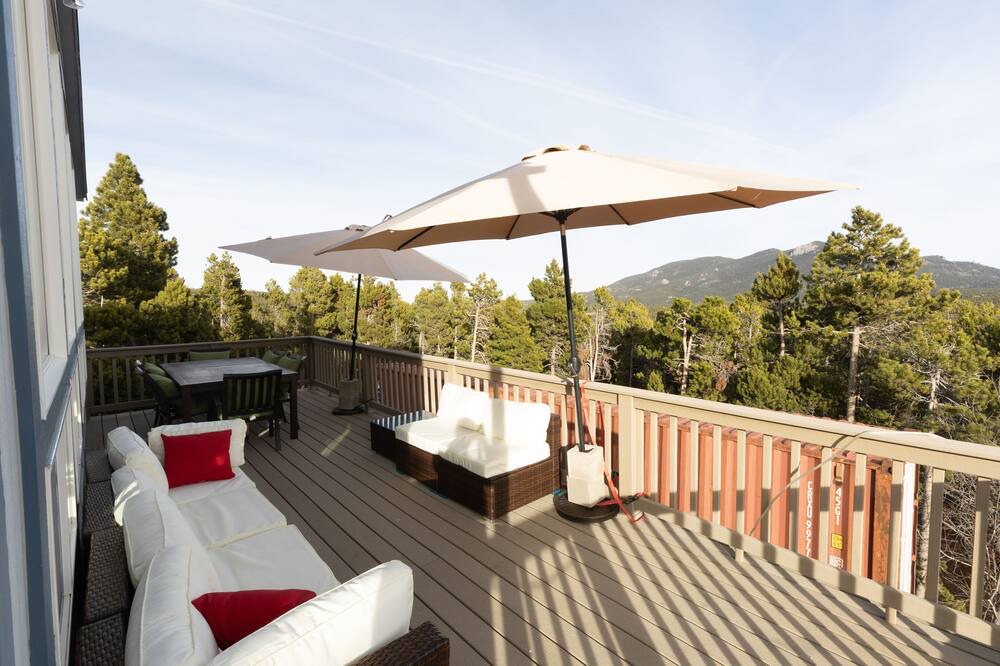 Photo of Outdoor in Black Hawk