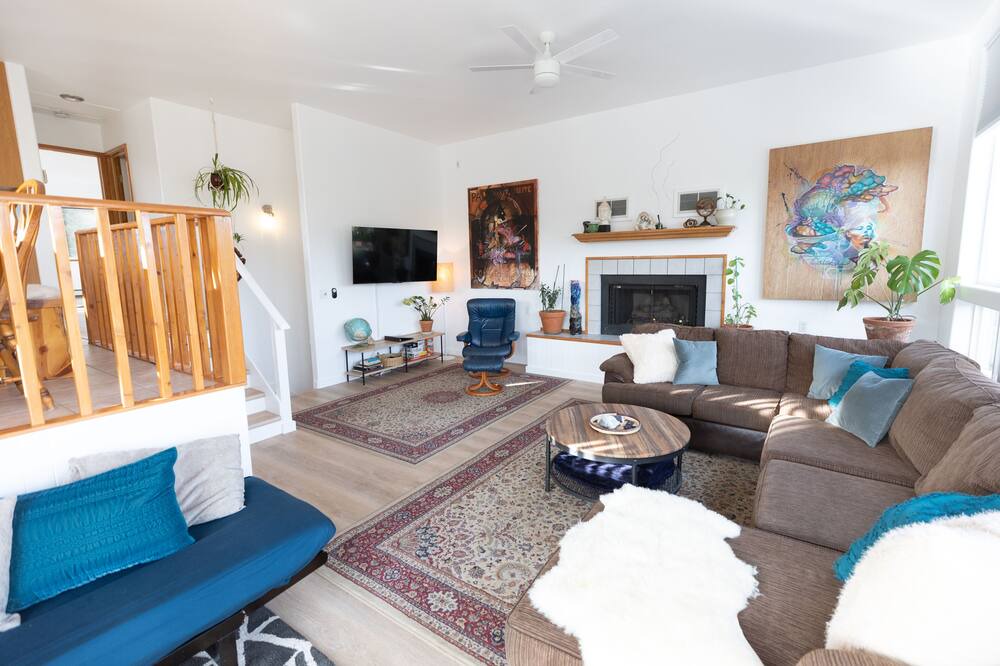 Photo of Livingroom in Black Hawk