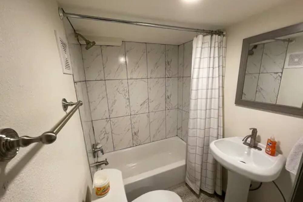 Photo of Bathroom in Lakewood