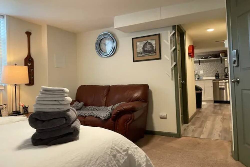 Photo of Bedroom in Lakewood