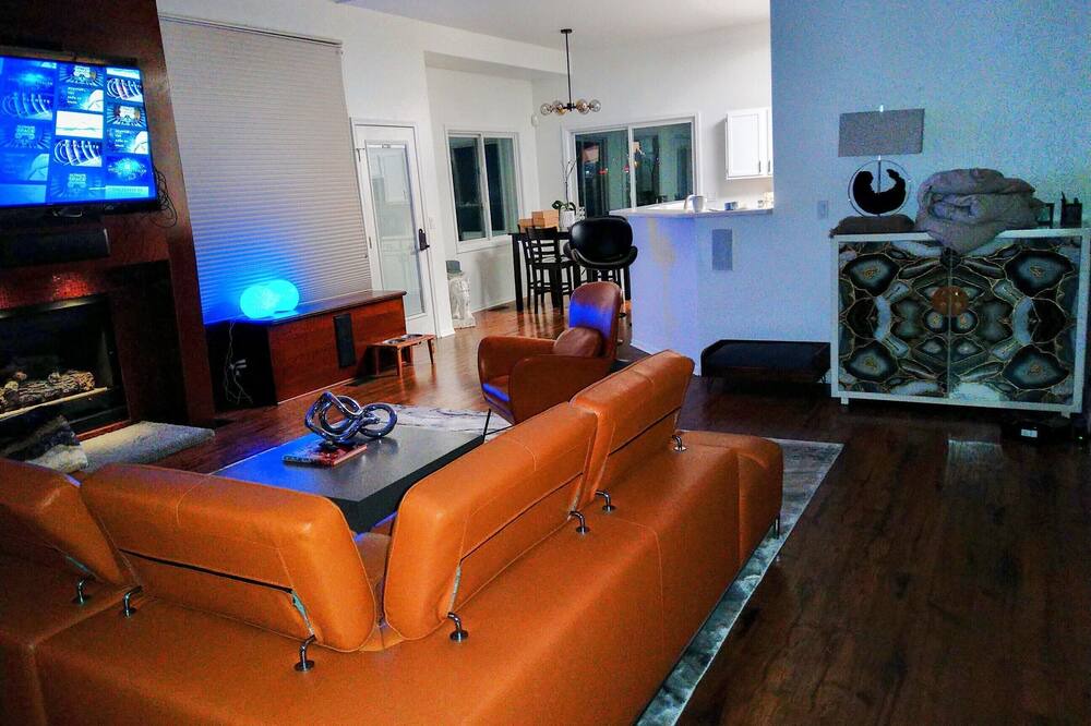Photo of Livingroom in Columbine Valley