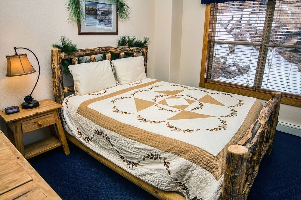 Photo of Bedroom in Estes Park