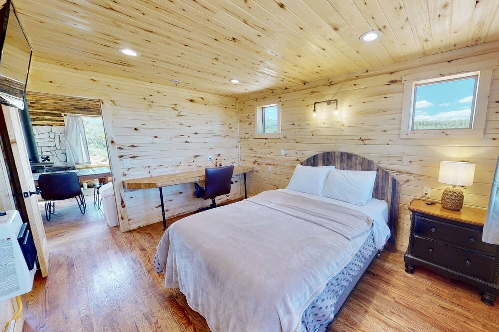 Photo of Bedroom in La Sal